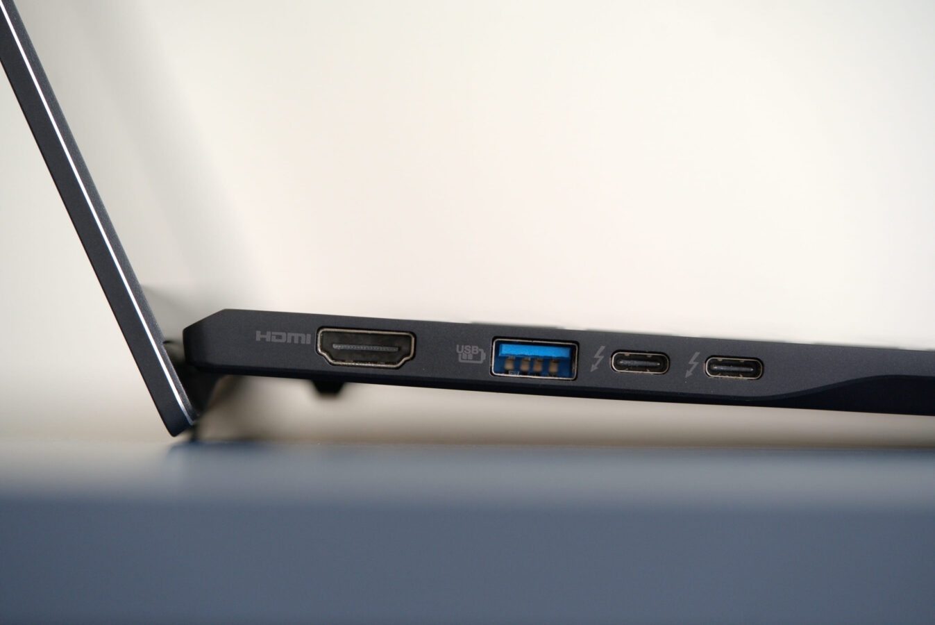 Acer Swift 16 AI (SF16-51)