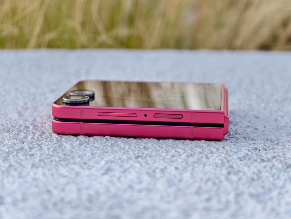 Samsung Galaxy Z Flip 7