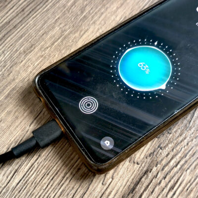 ładowanie smartfon Realme