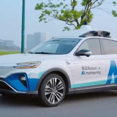 Momenta robotaxi