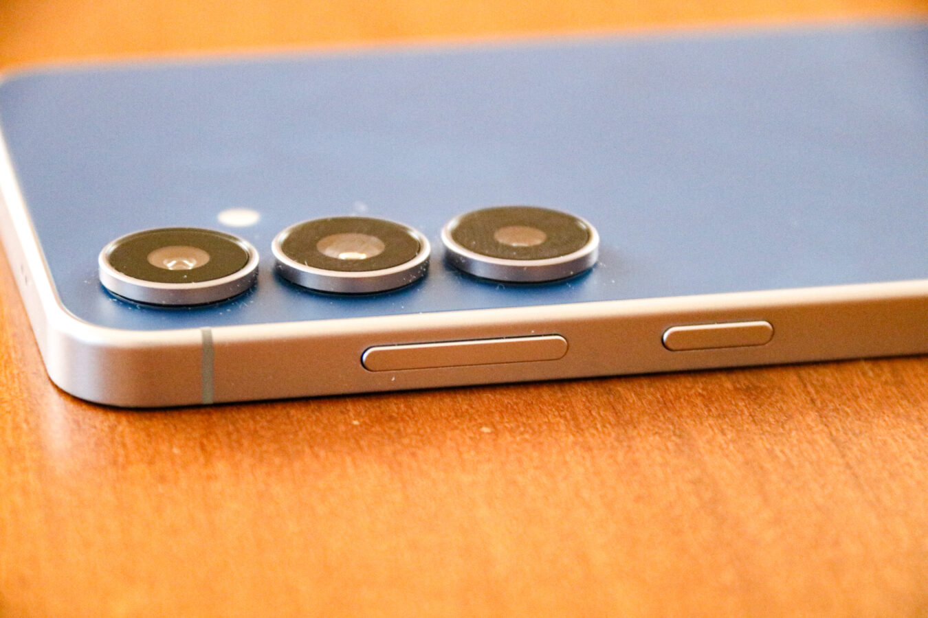 Samsung Galaxy S25 FE