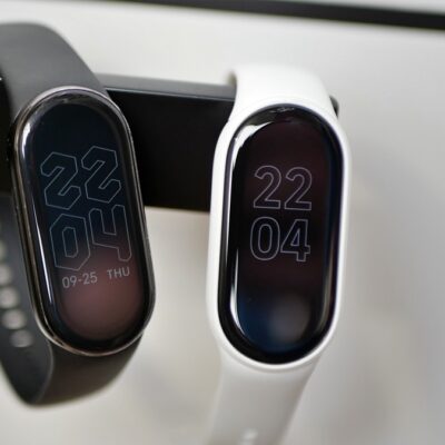 Xiaomi Smart Band 9 vs Xiaomi Smart Band 10 / fot. Kacper Żarski (Tabletowo.pl)