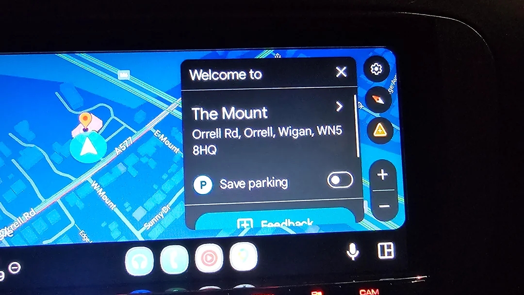 Android Auto Mapy Google przycisk zgłaszania