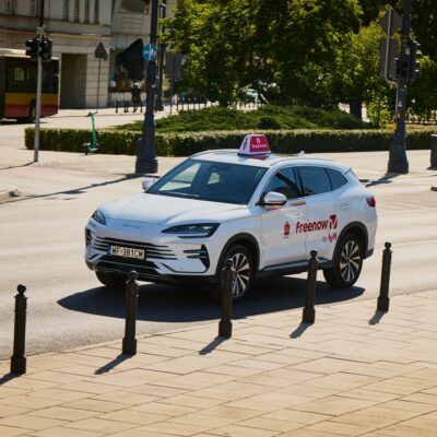 Freenow by Lyft BYD taxi