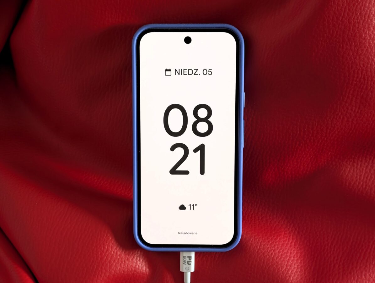 Google Pixel 10 - ładowanie