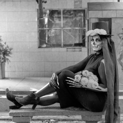 kobieta żywy trup zombie woman