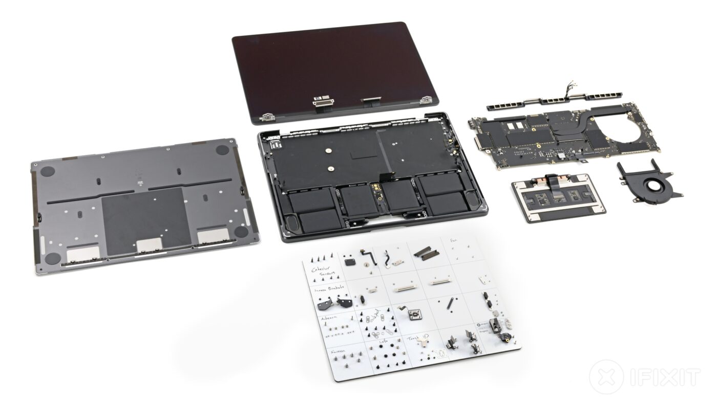 MacBook Pro Apple M5 iFixit