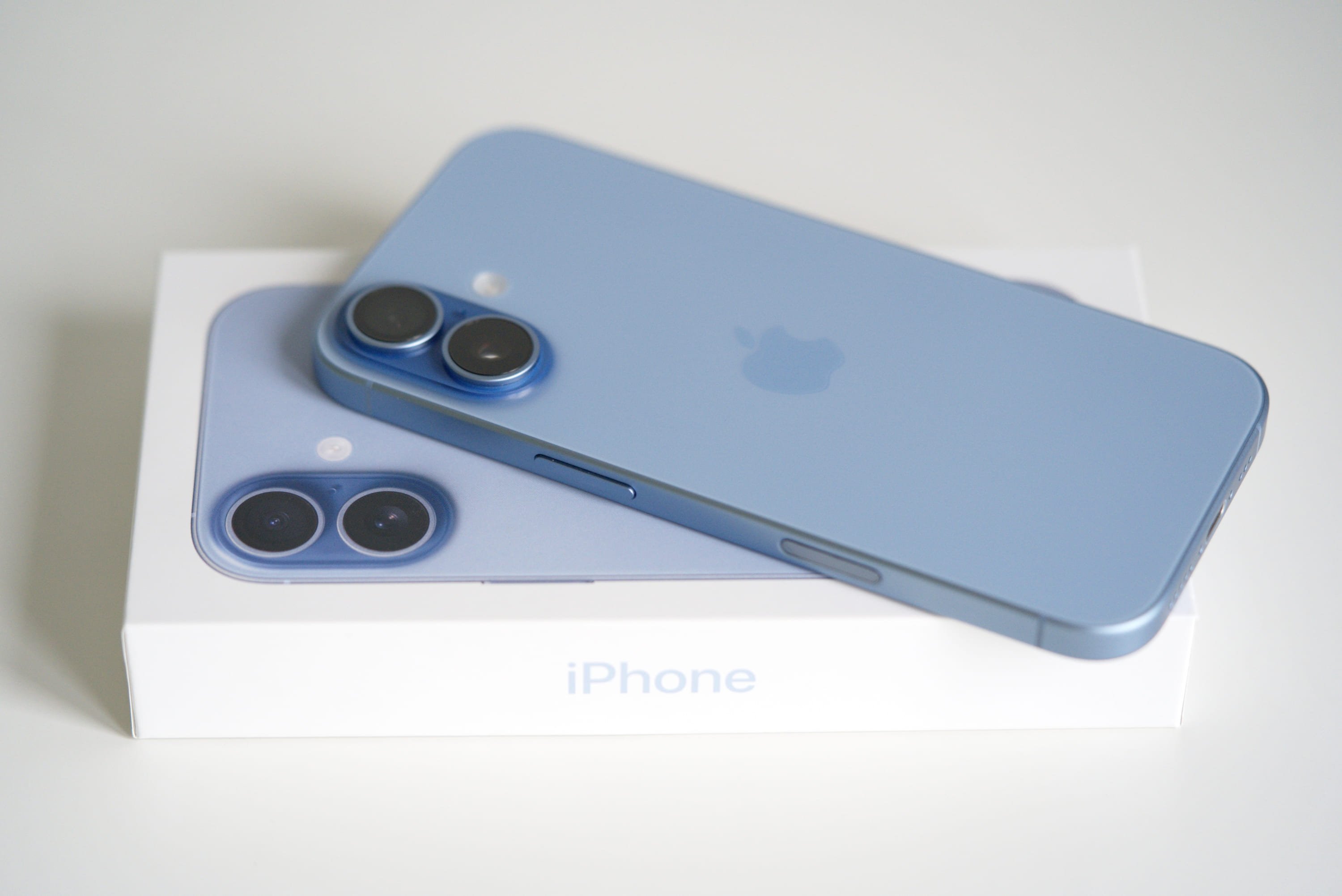 iPhone 17