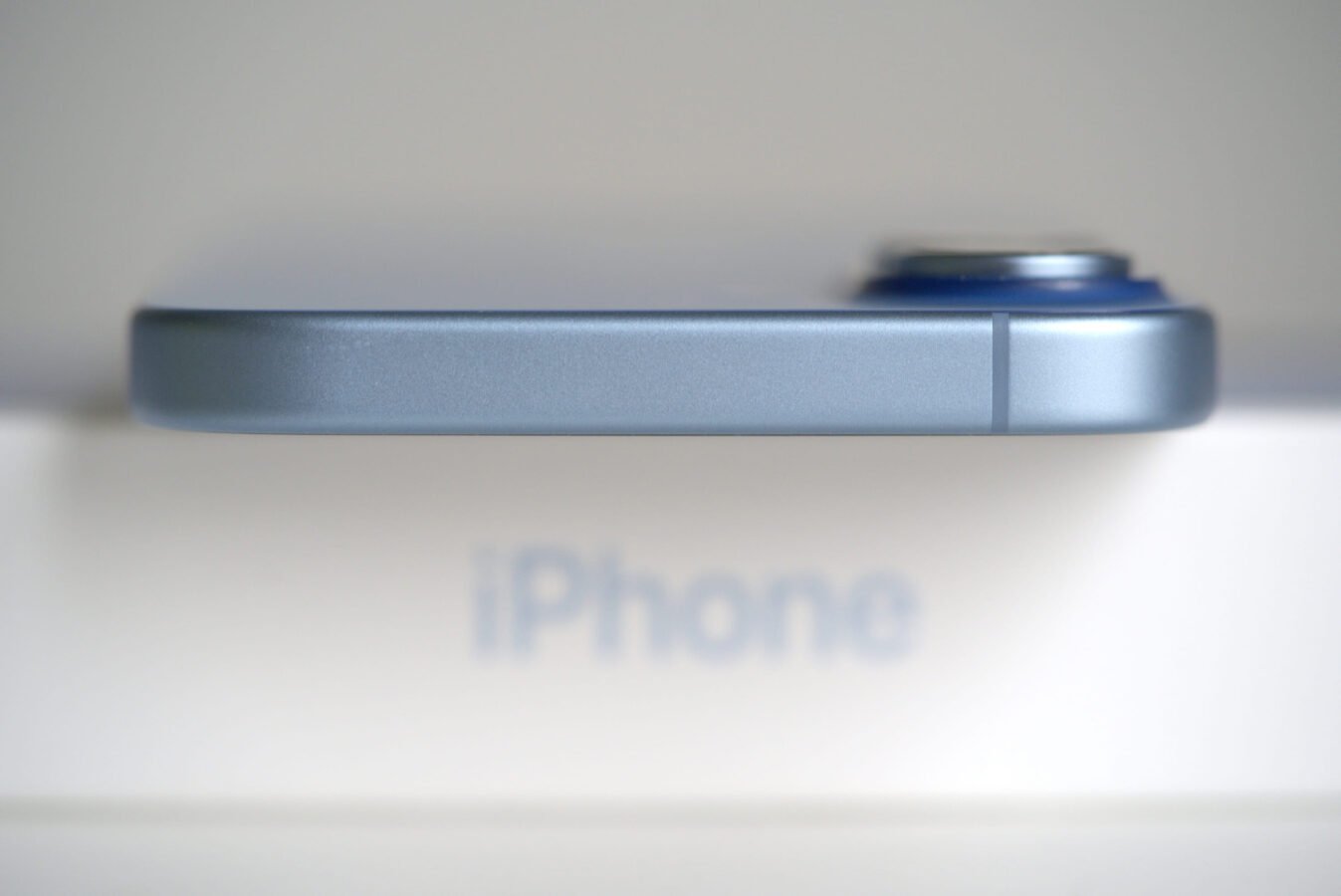 iPhone 17