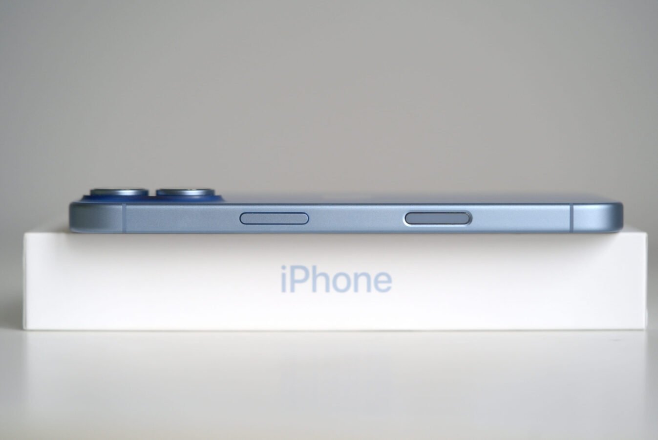 iPhone 17