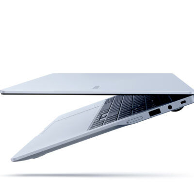 Samsung Galaxy Book 5 Edge 5G przymkniety