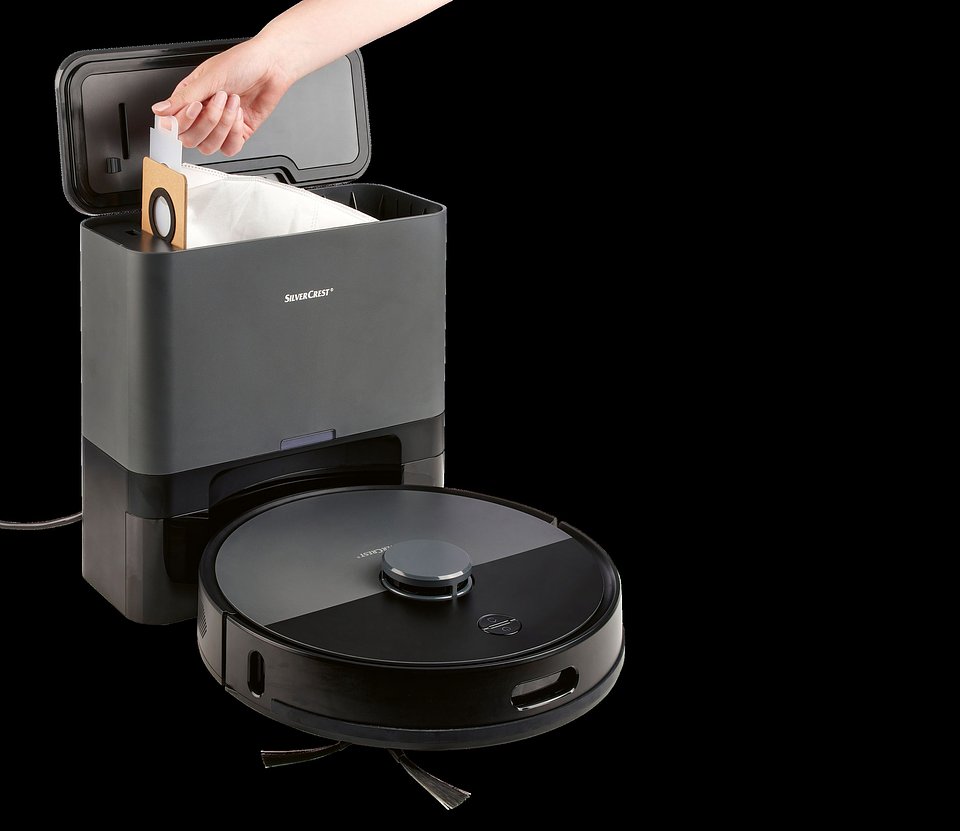 robot sprzątający Lidl SilverCrest ze stacją