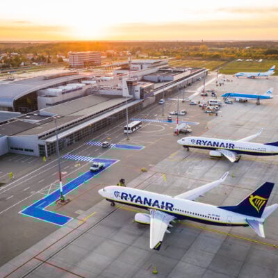 lotnisko poznań ławica