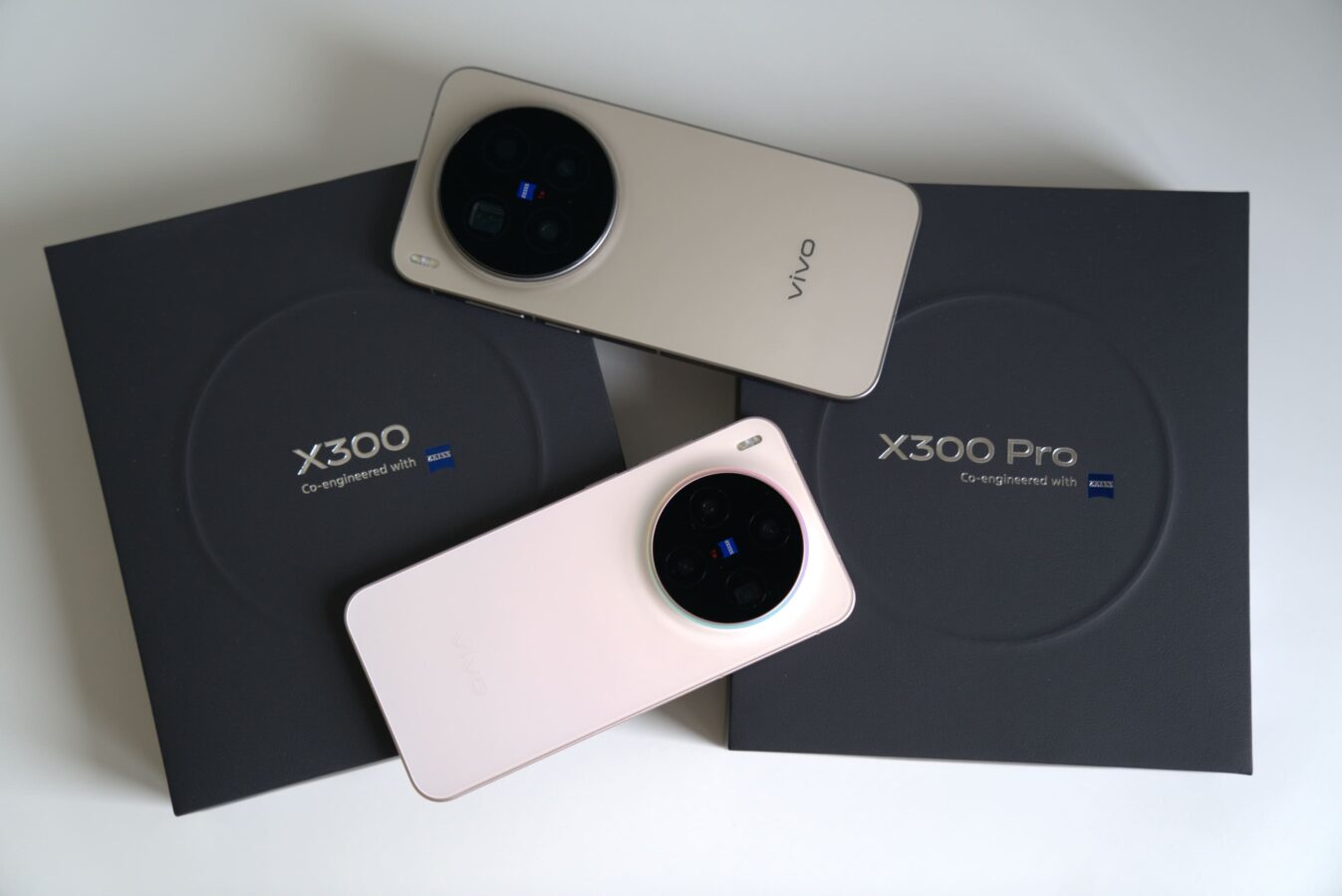 smartfony vivo x300 i vivo x300 pro źródło tabletowo.pl