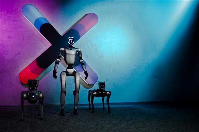 roboty w sklepie x-kom