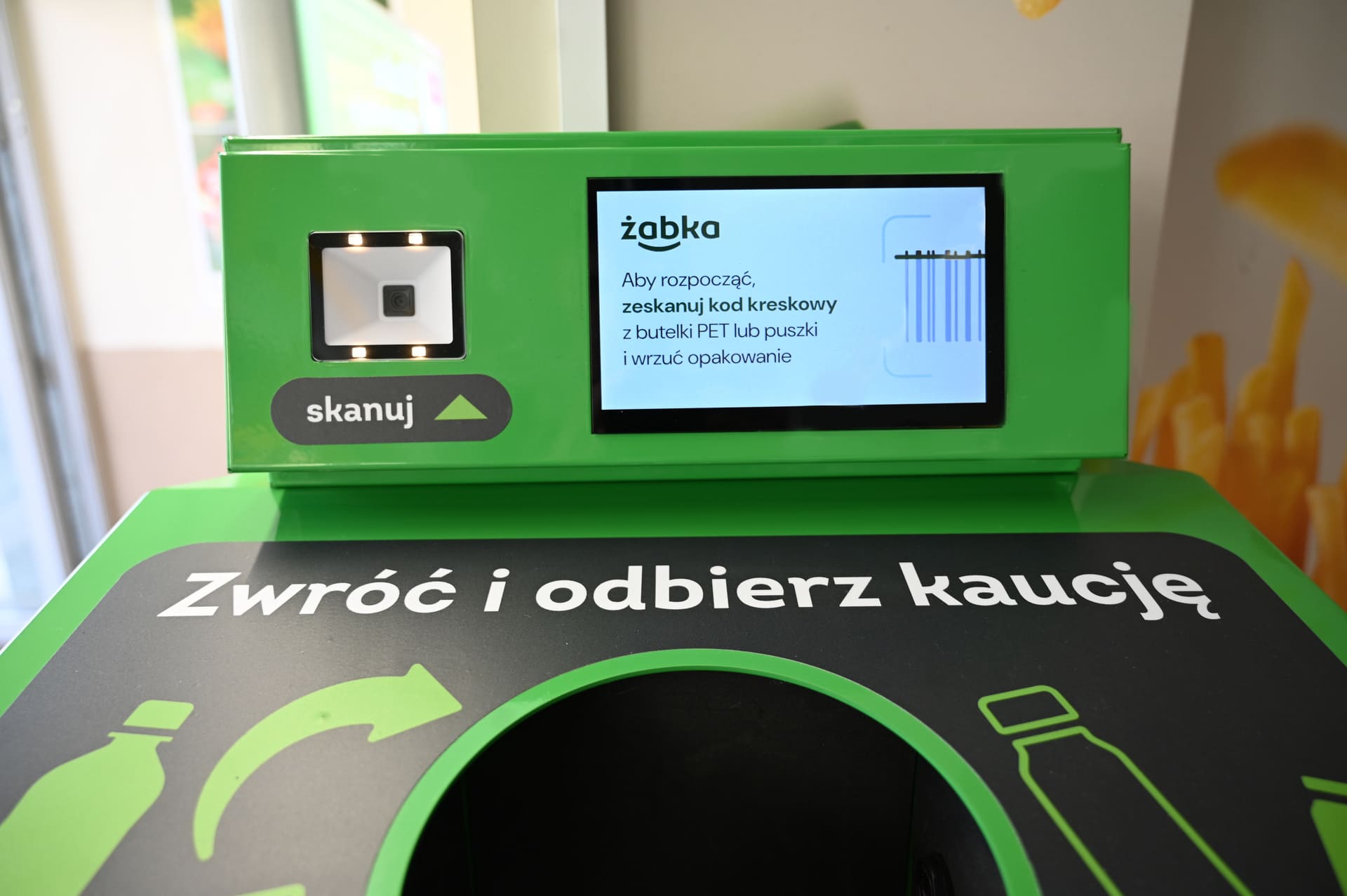 Żabka, system kaucyjny, zwrot butelek, puszek, opakowań po napojach
