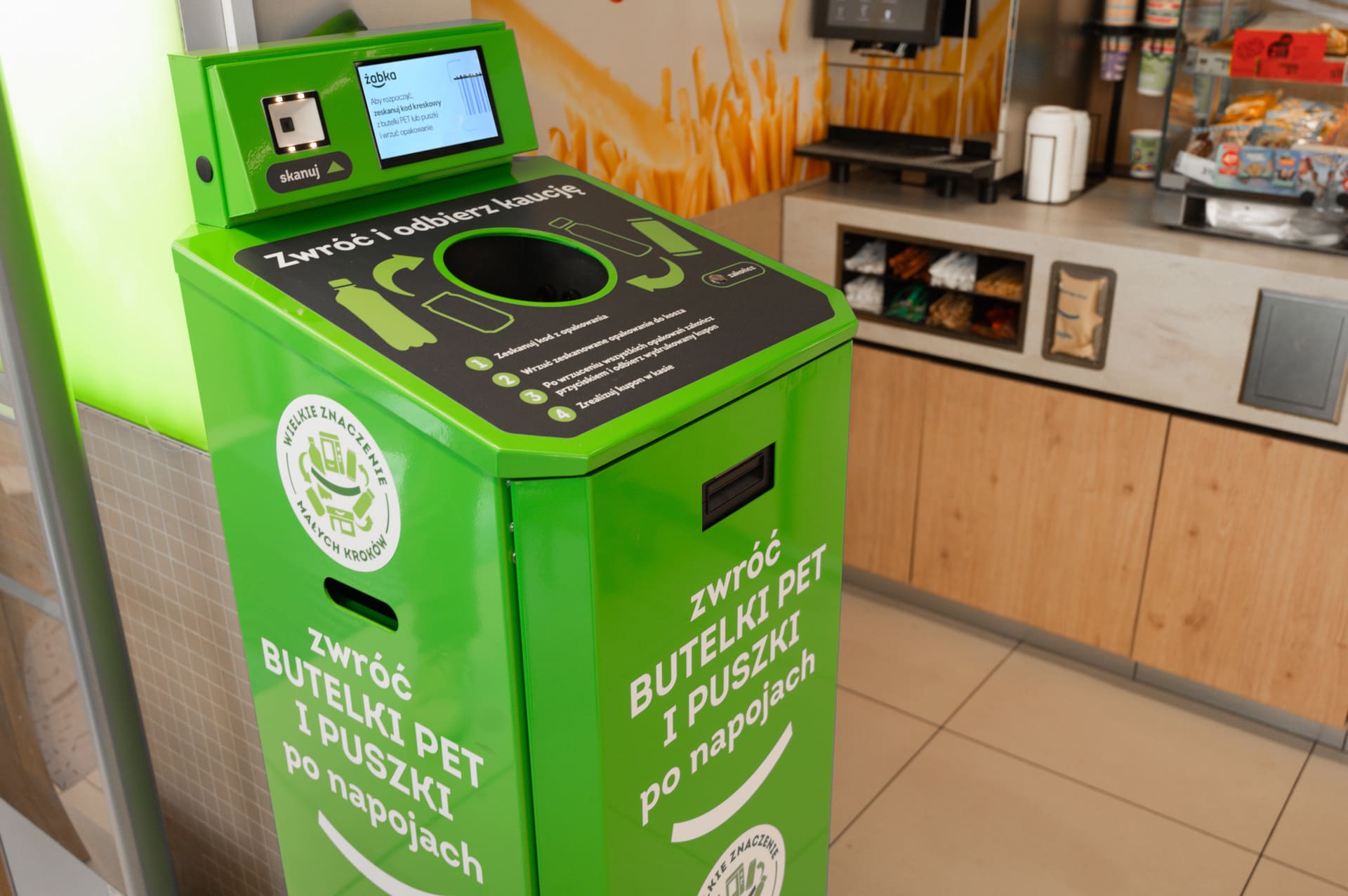 Żabka, system kaucyjny, zwrot butelek, puszek, opakowań po napojach