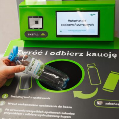 Żabka, system kaucyjny, zwrot butelek, puszek, opakowań po napojach, butelki