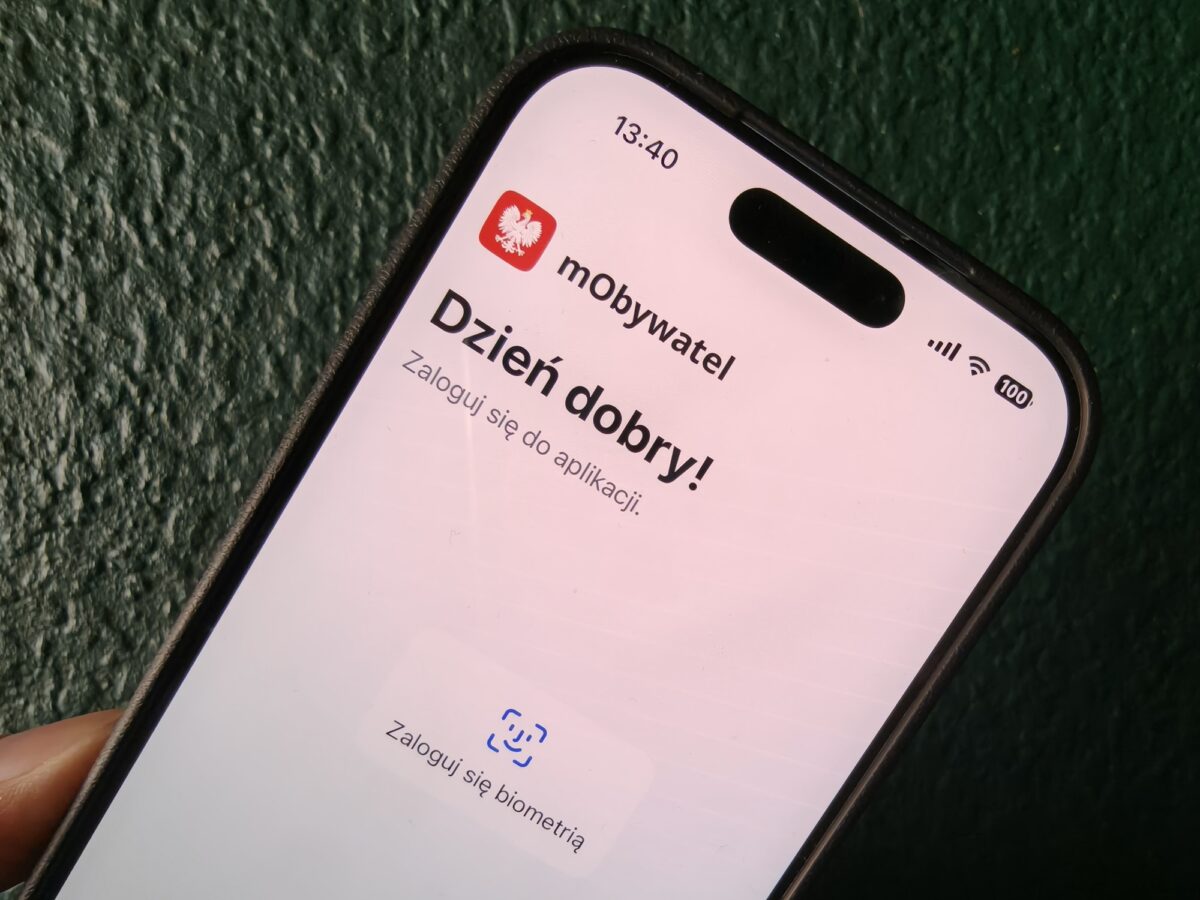 aplikacja mobywatel na iphone źródło tabletowo.pl