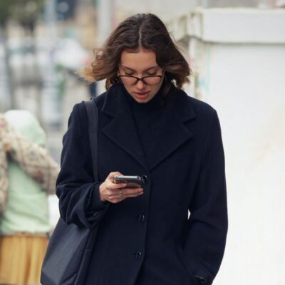 girl with smartphone