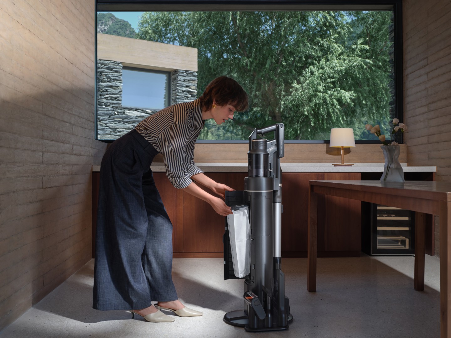 Odkurzacz pionowy Mova G70 Station