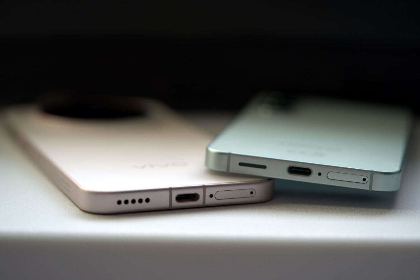 Samsung Galaxy S25 vs Vivo X300