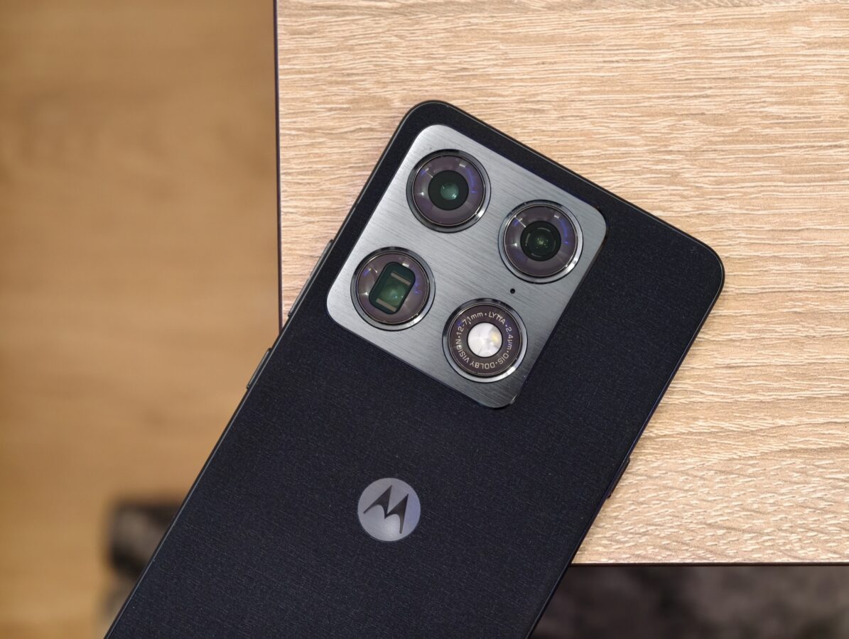 Motorola Signature