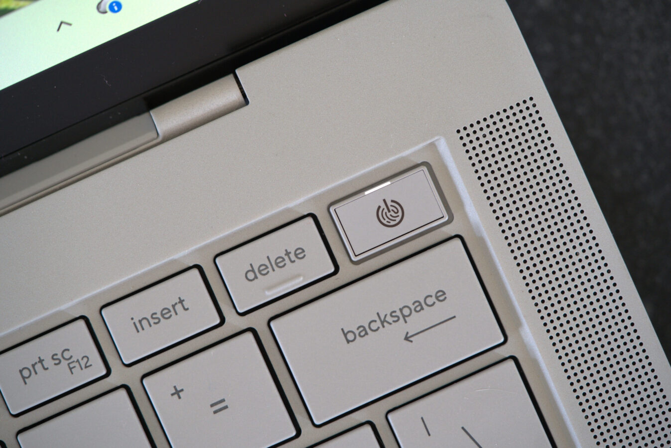 ASUS ExpertBook Ultra