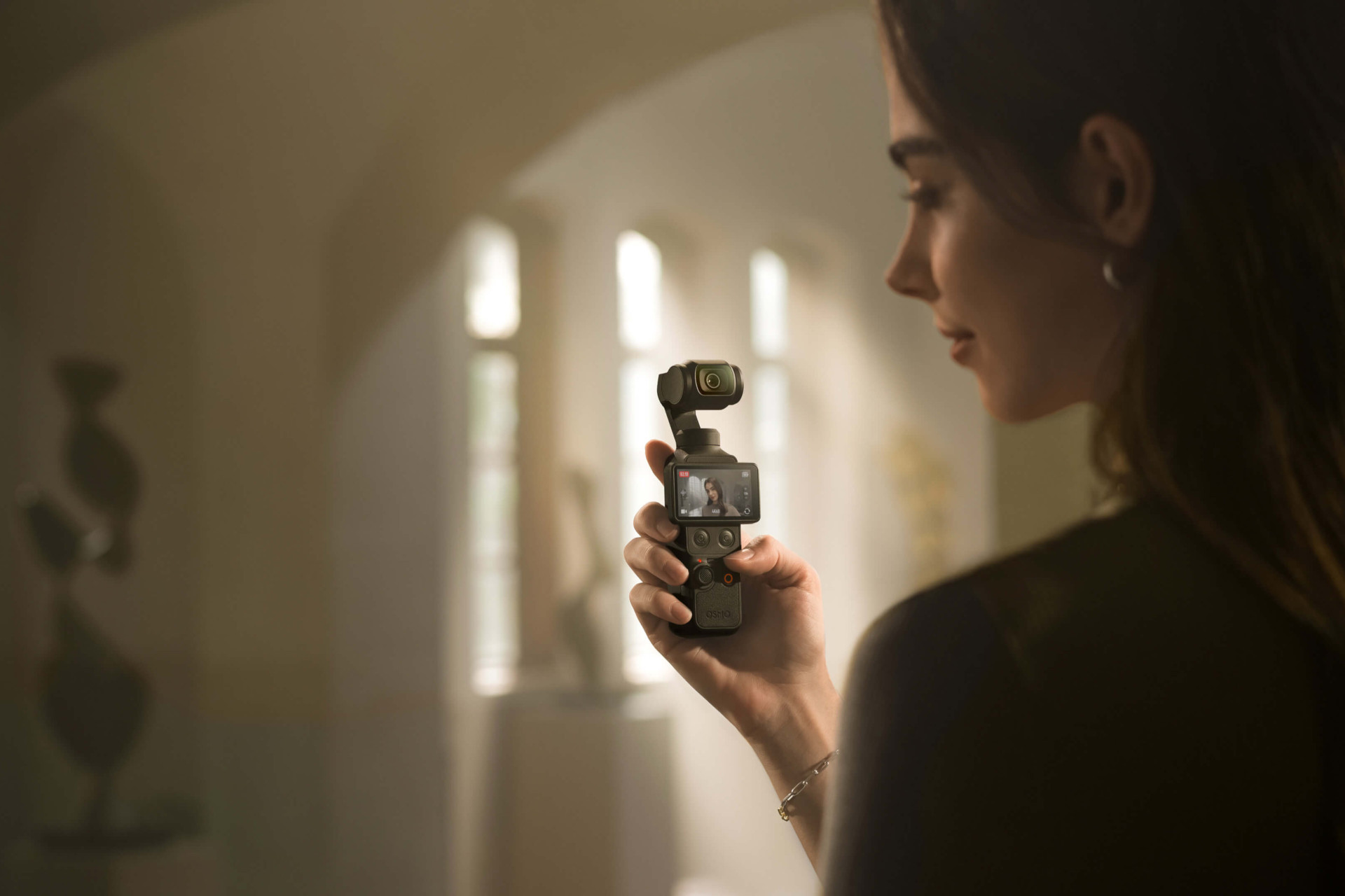 DJI Osmo Pocket 4