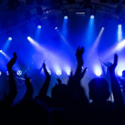 Koncert, wydarzenie, dłonie, tłum