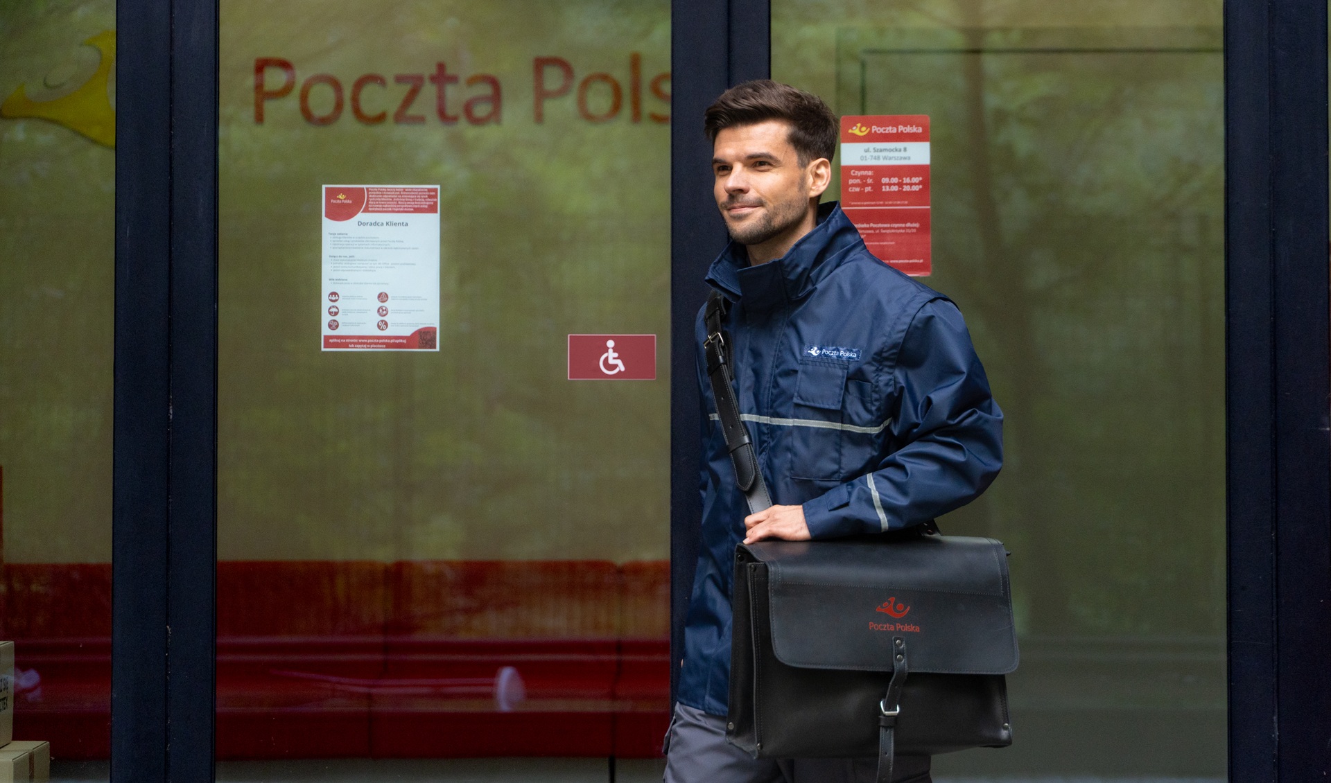 listonosz poczta polska