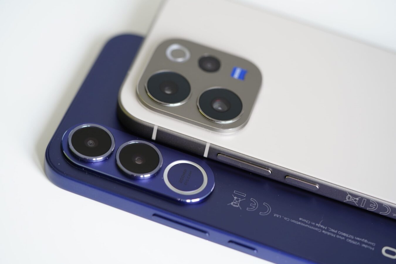 vivo v70 vs vivo v70 fe