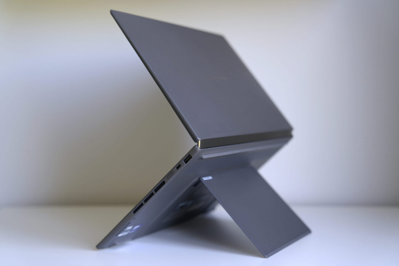 Asus Zenbook Duo 2026 UX8407AA