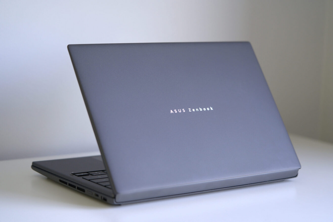 Asus Zenbook Duo 2026 UX8407AA