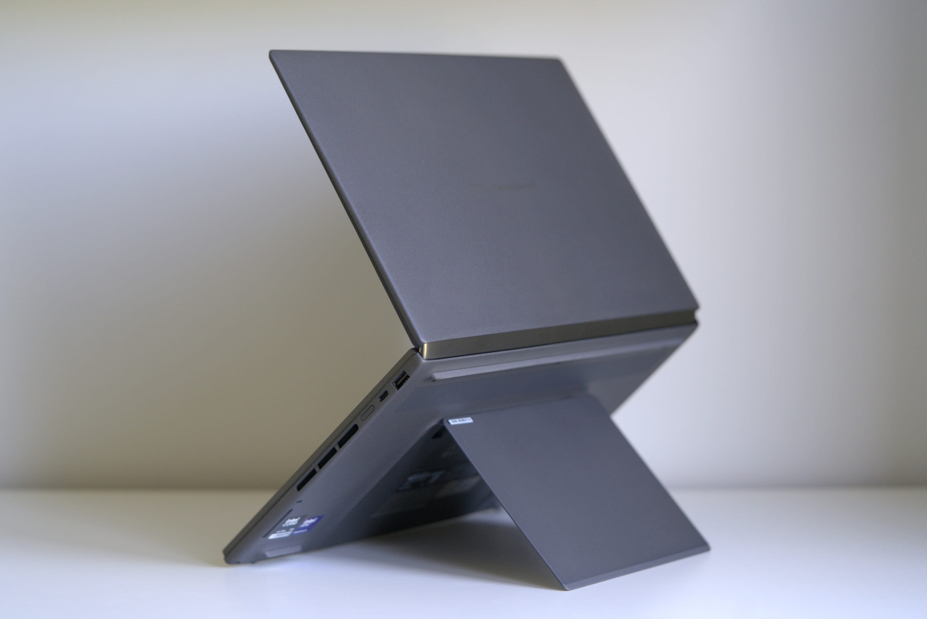 Asus Zenbook Duo 2026 UX8407AA