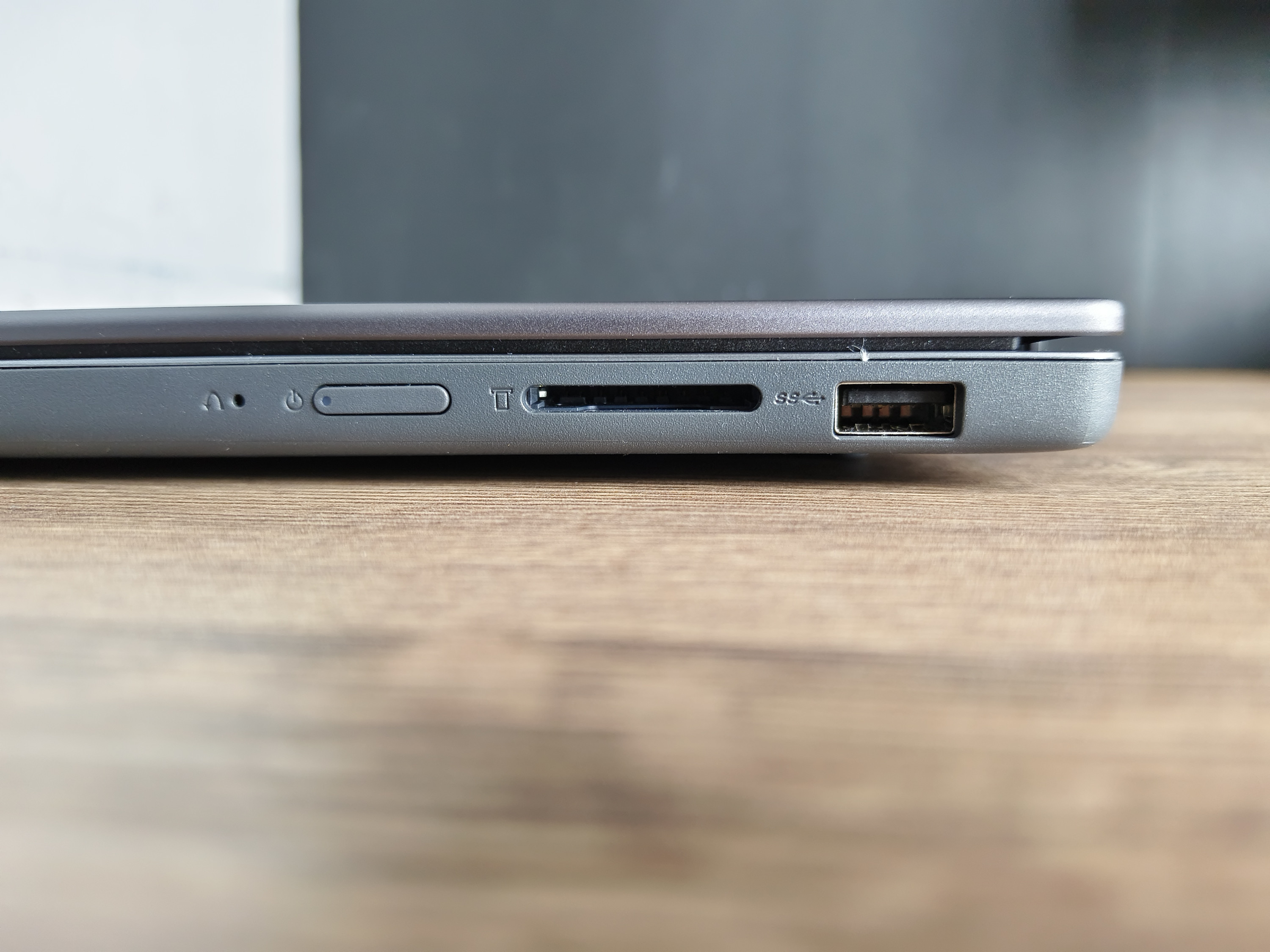 Lenovo IdeaPad Slim 3