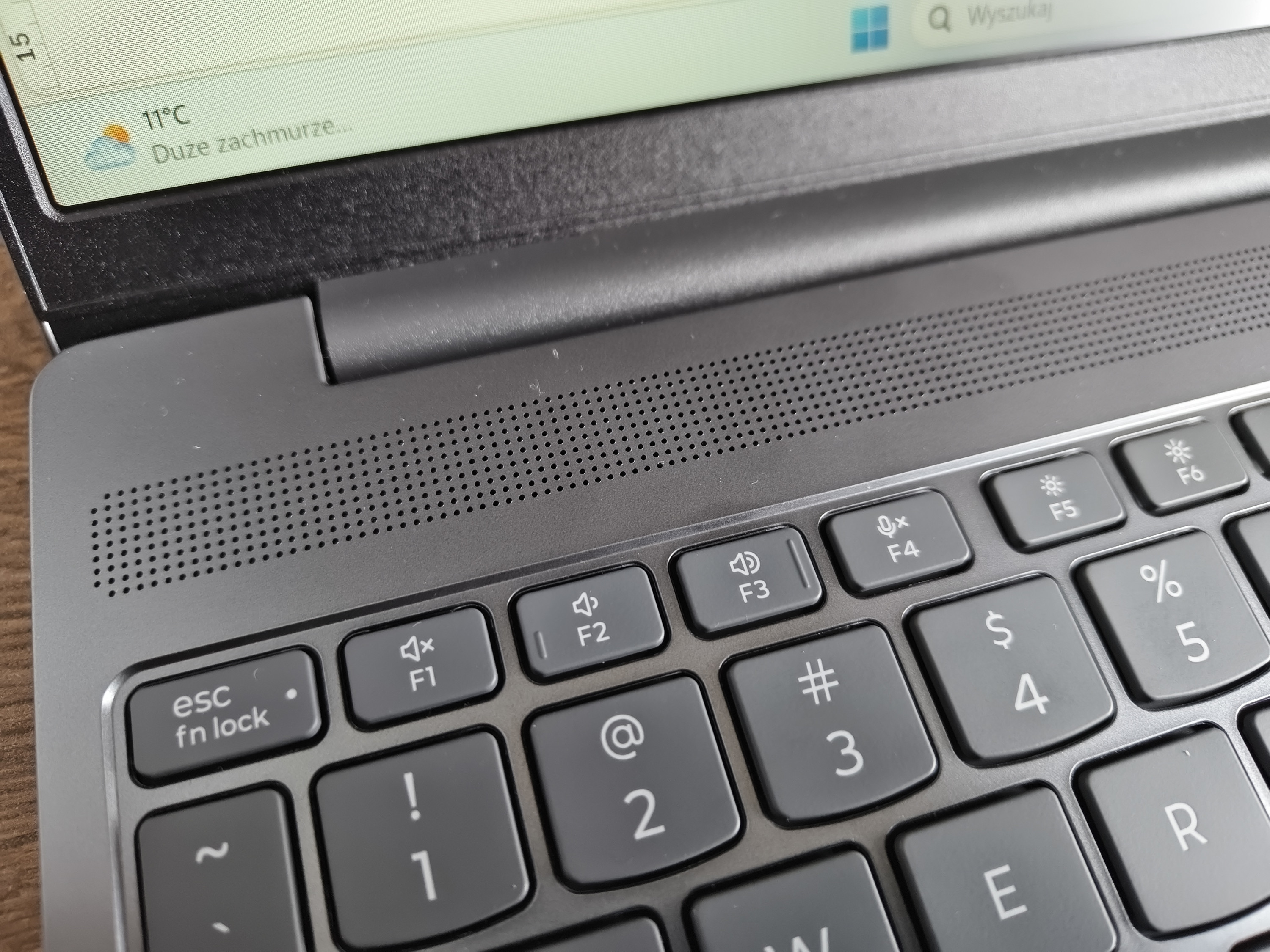 Lenovo IdeaPad Slim 3