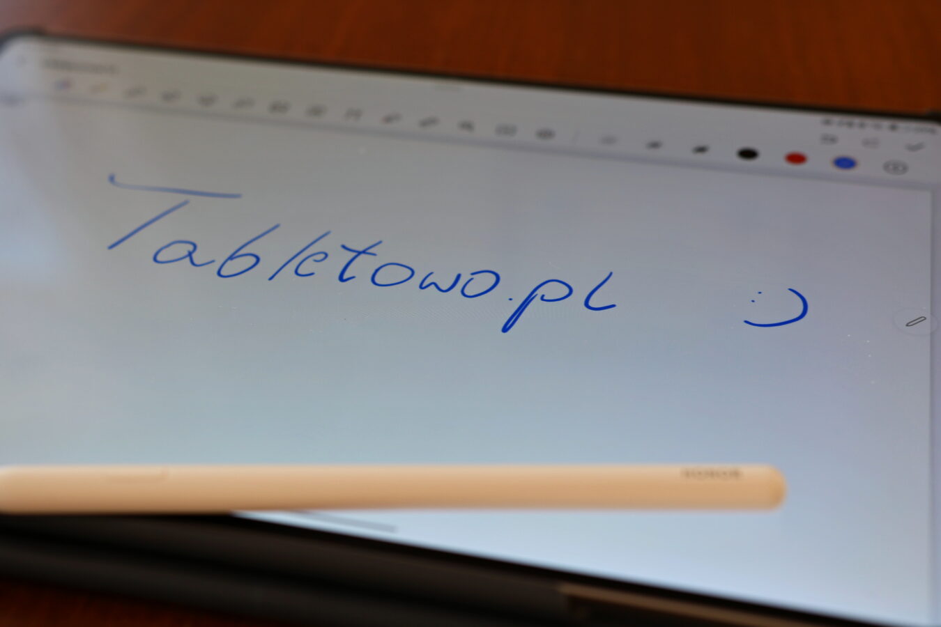tablet Honor MagicPad 4