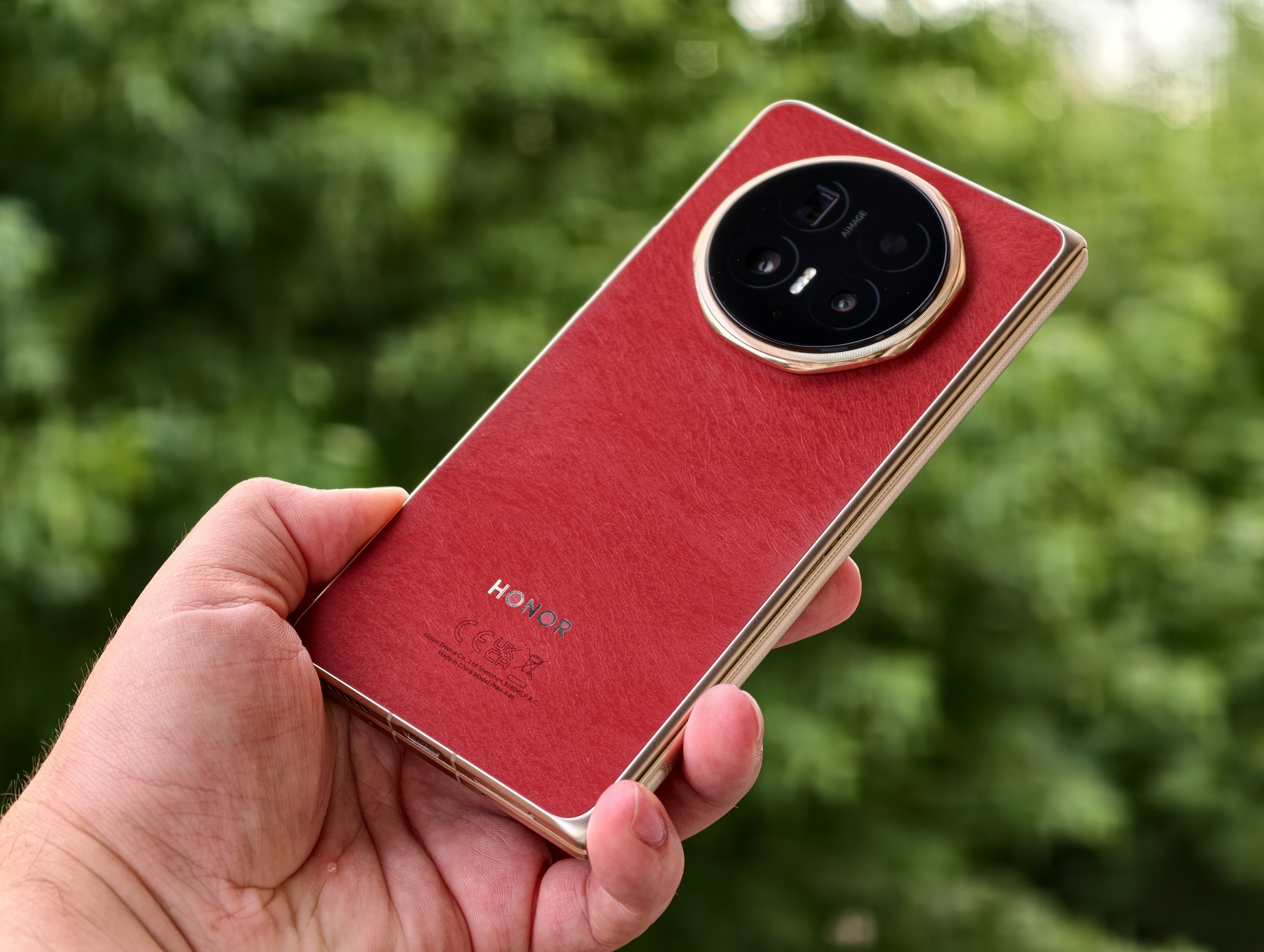 Honor Magic V6