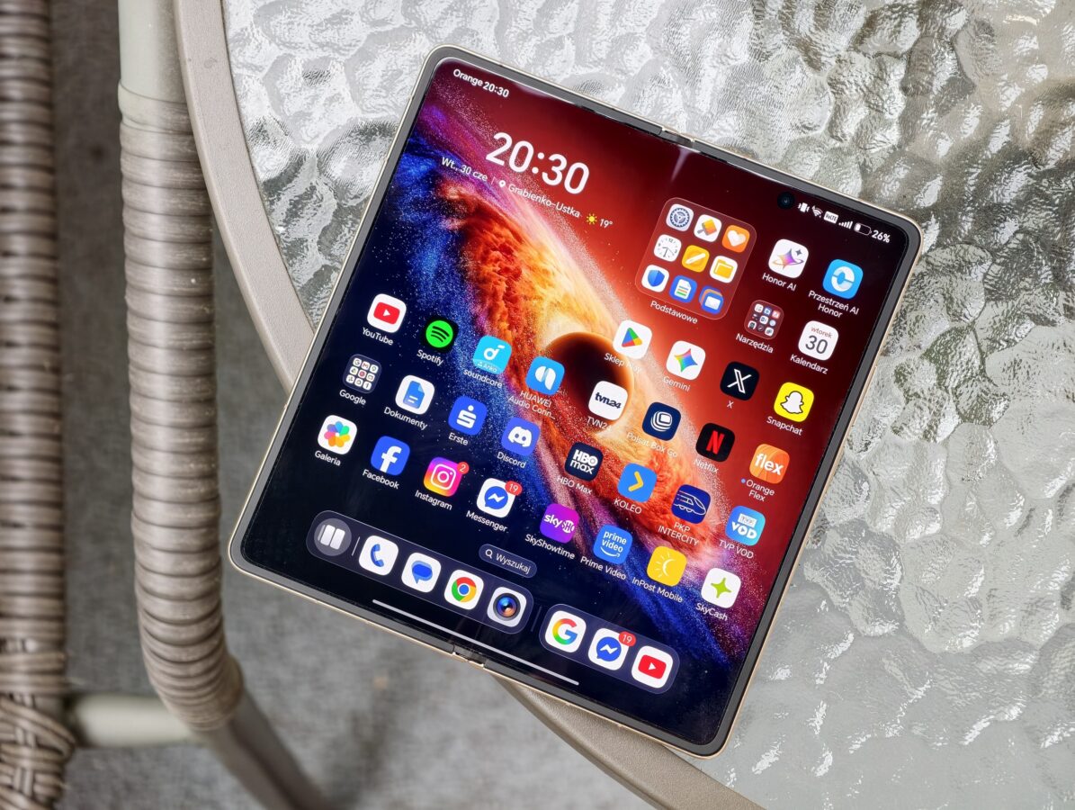 Honor Magic V6