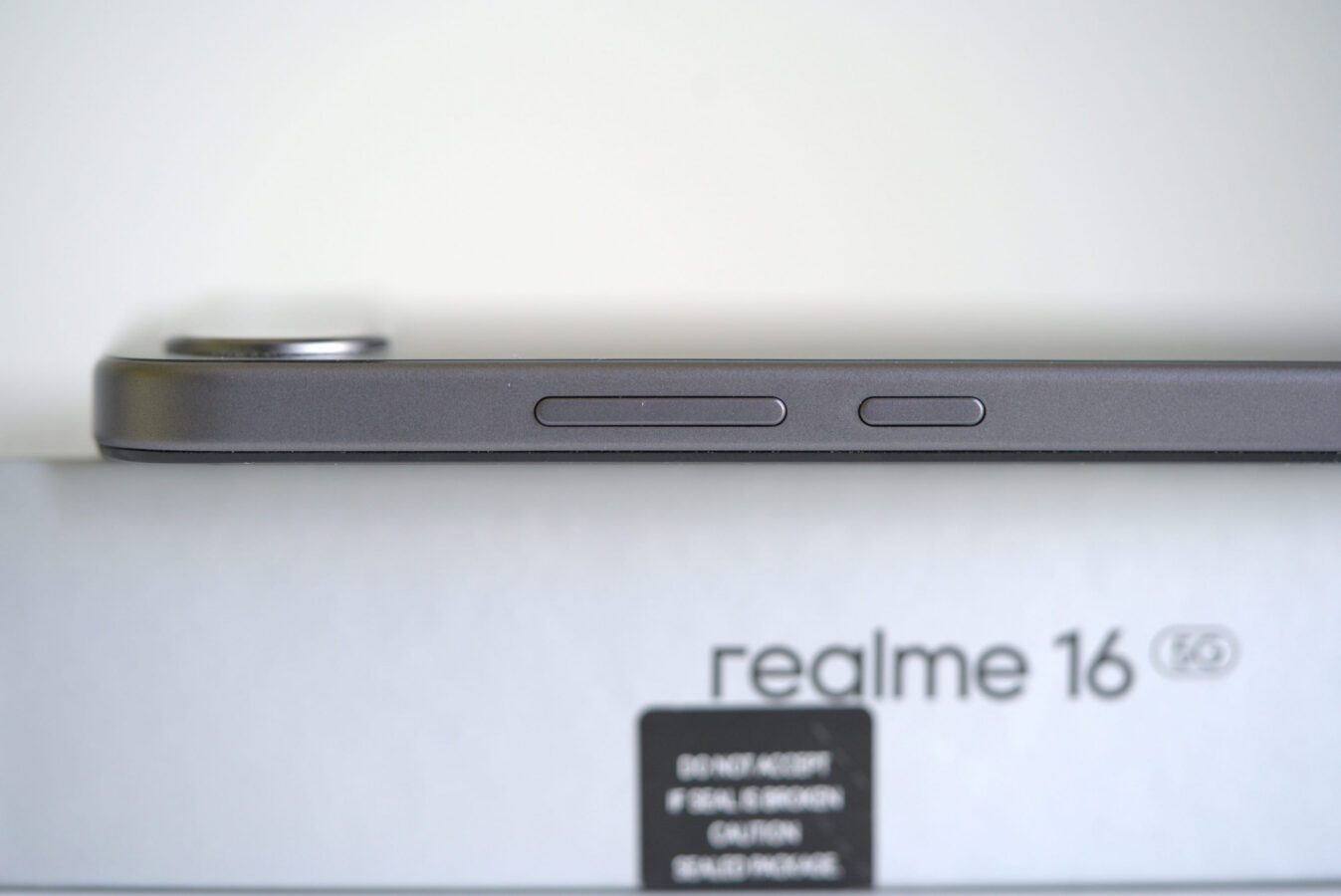 Realme 16