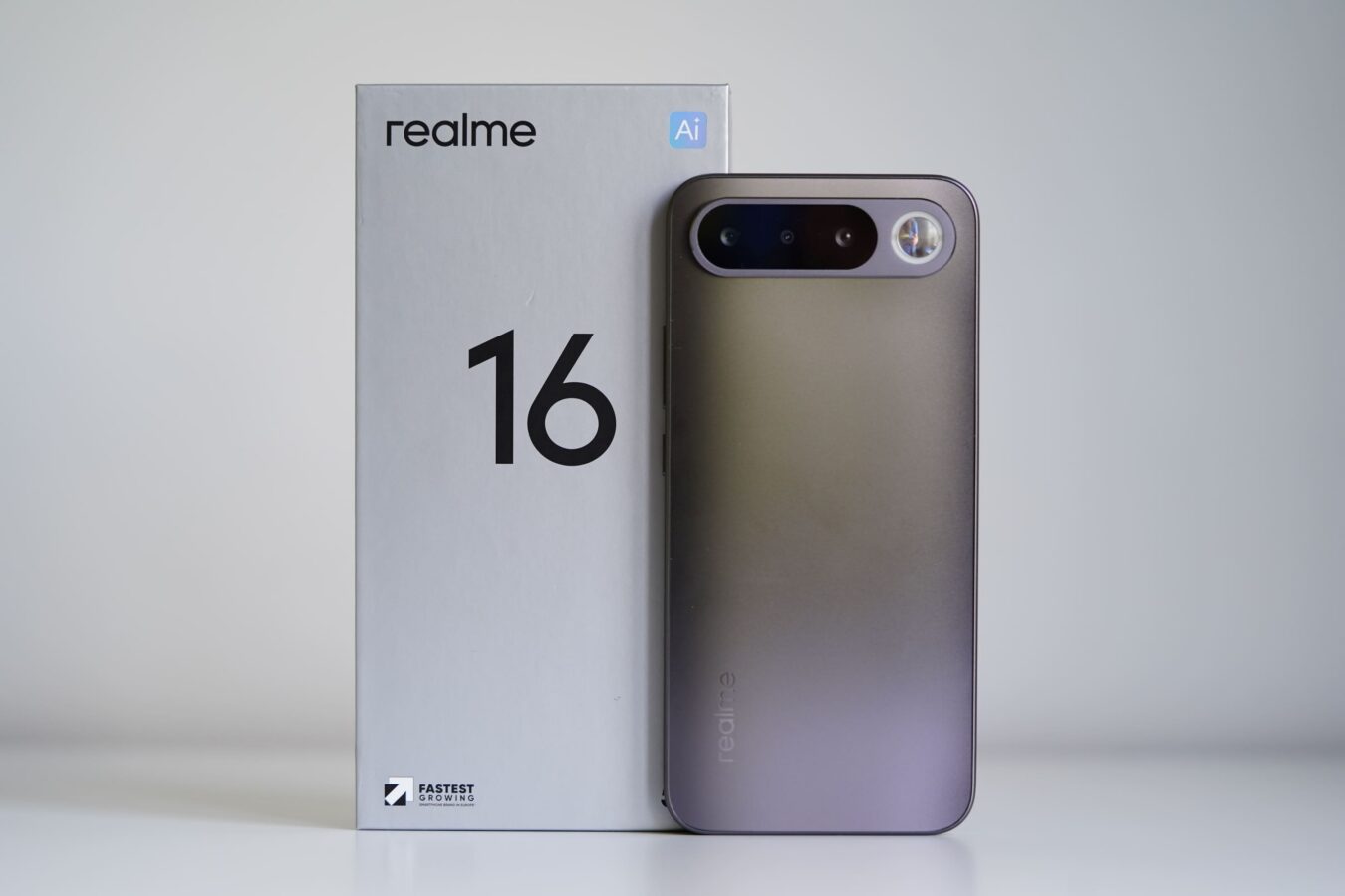 Realme 16