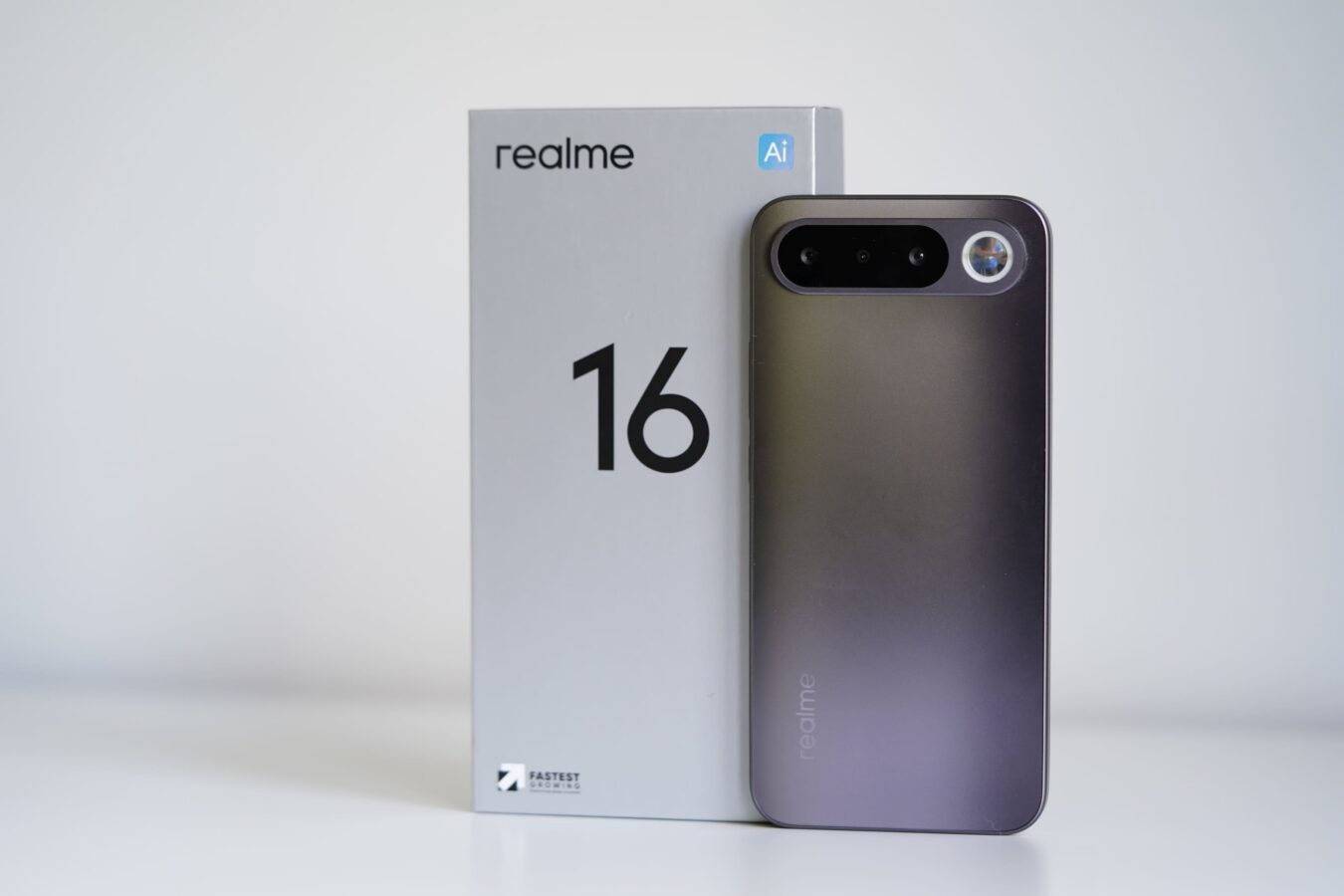Realme 16