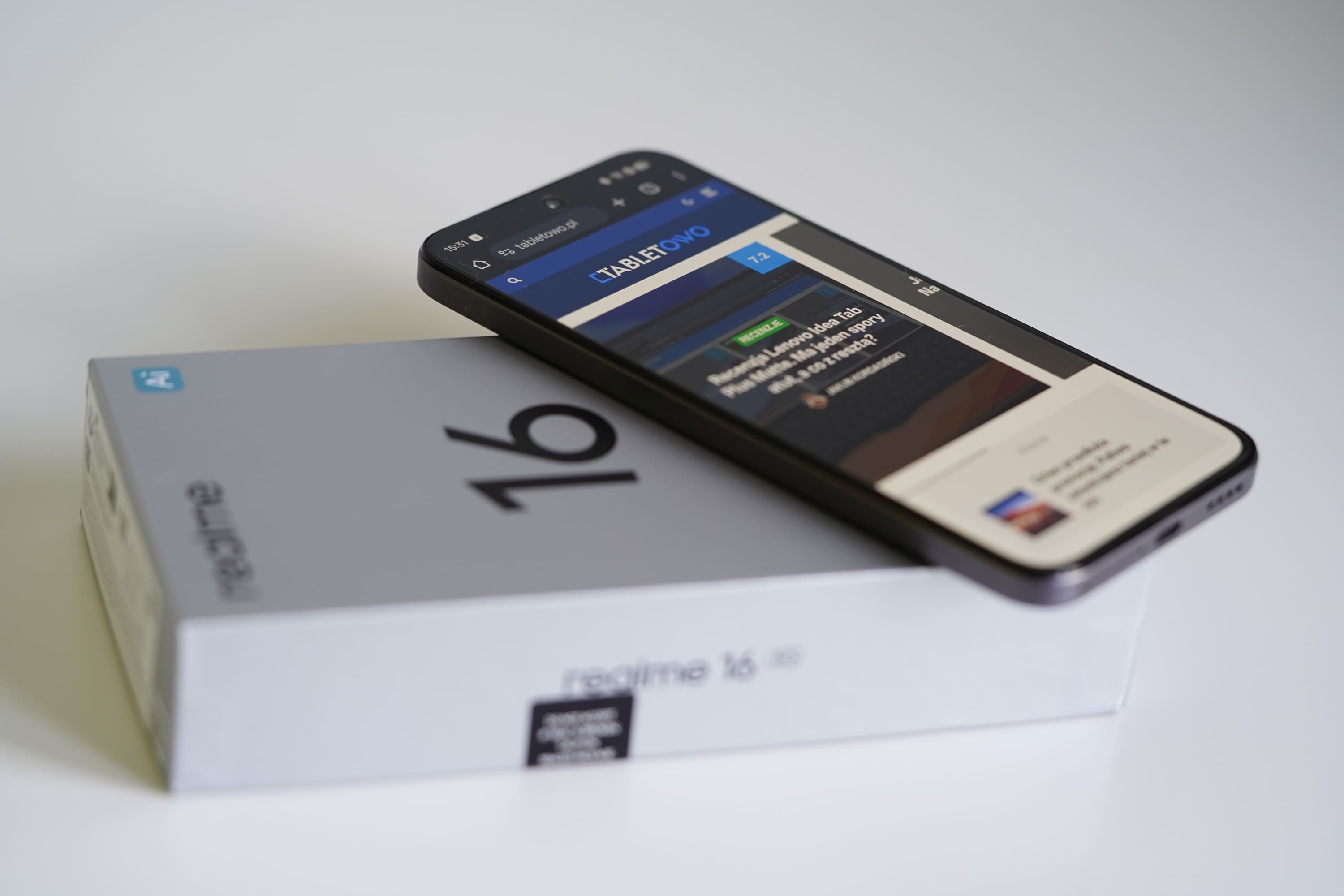 Realme 16