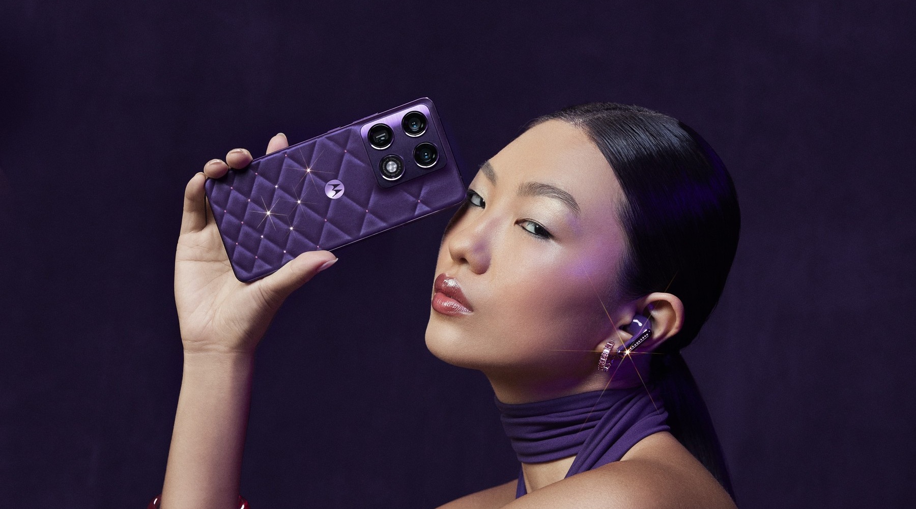 smartfon motorola signature swarovski smartphone