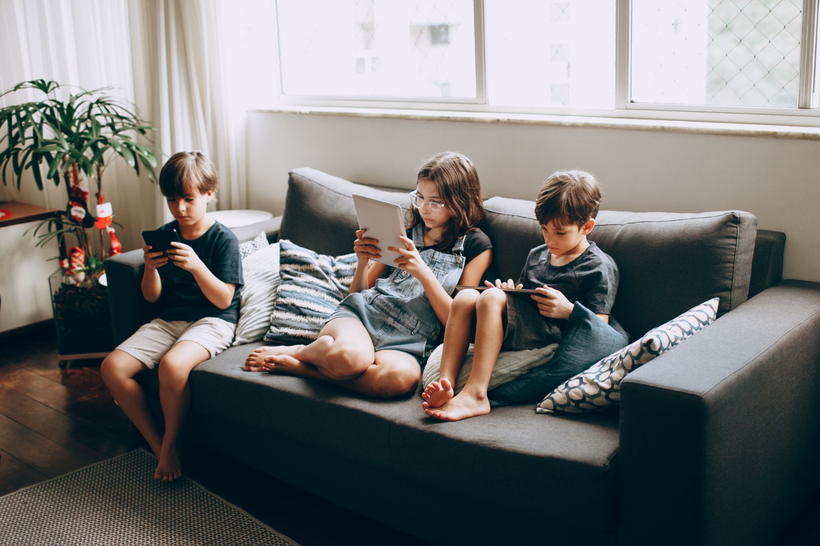 dzieci, smartfon, tablet, social media