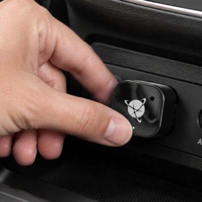 Navitel CPA5 bezprzewodowy Android Auto i Apple CarPlay adapter