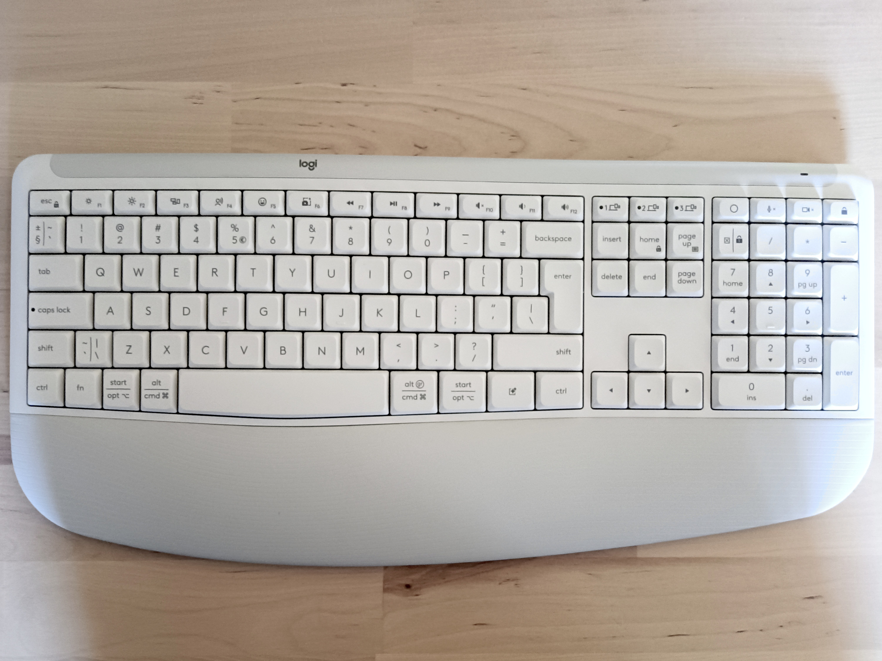 Logitech Signature Comfort Plus K880