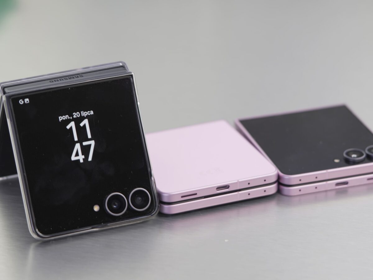 Samsung Galaxy Z Flip 8