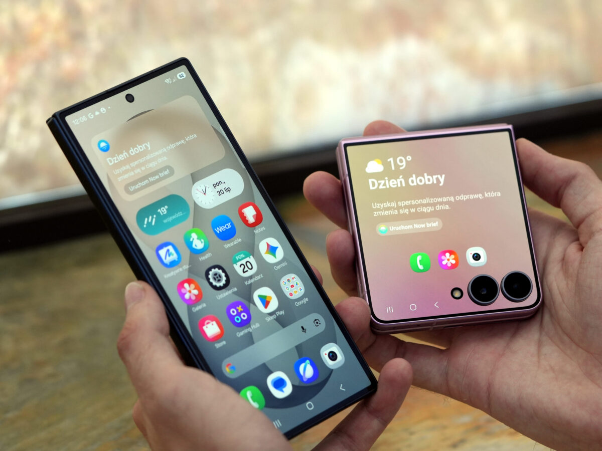 Samsung Galaxy Z Flip 8